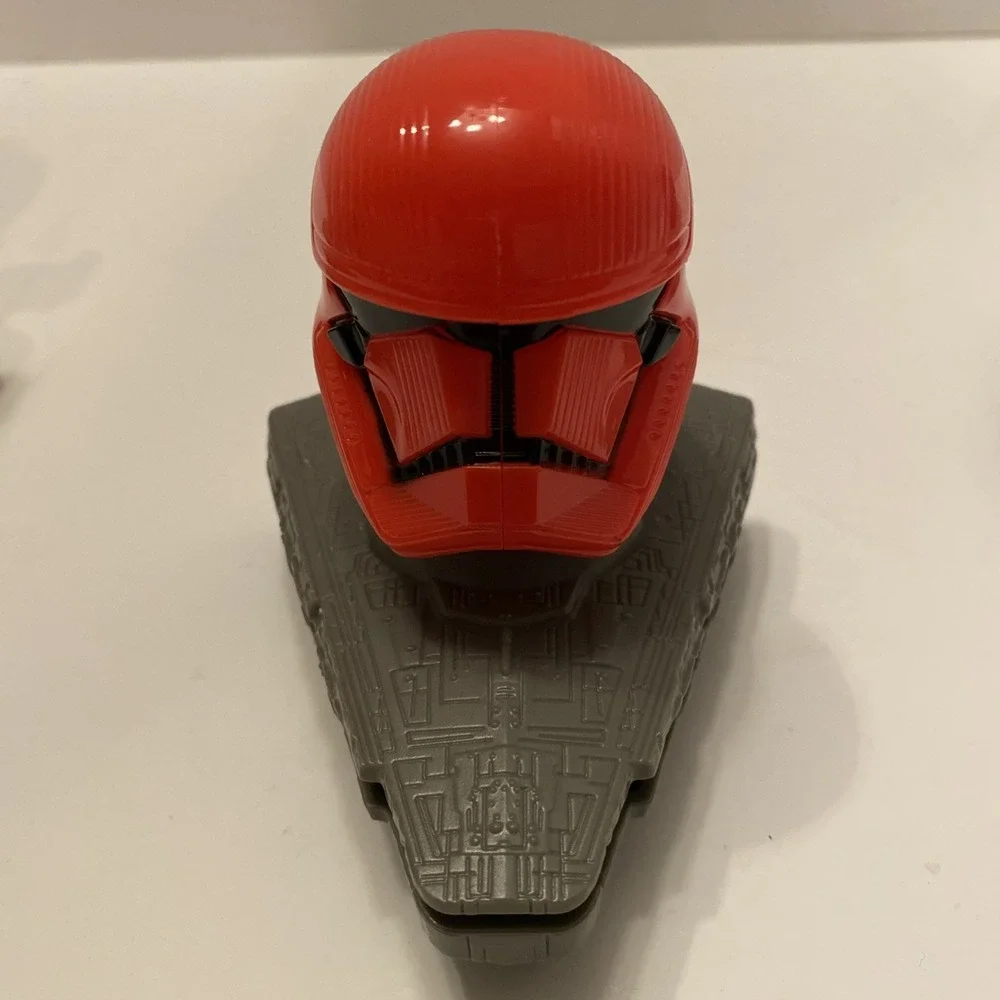 McDonald's Star Wars 2020 X-wing, Imperial Cruiser, Millenium‎ Falcon Toys